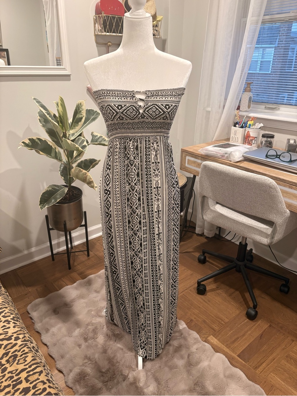 Billabong Black & White Strapless Geometric Maxi Dress